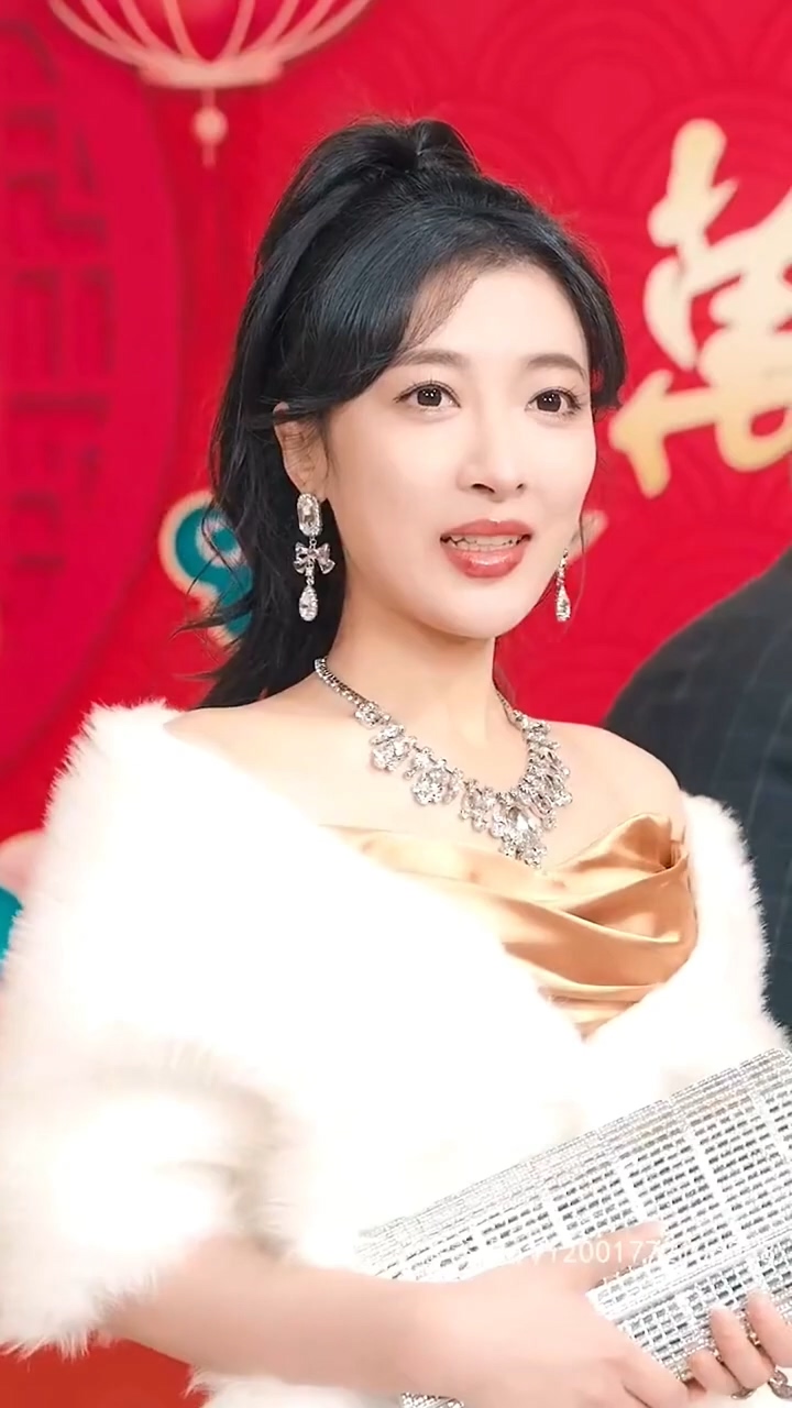 想聽女主偷聽我心聲人設(shè)崩塌了第01集(大結(jié)局)